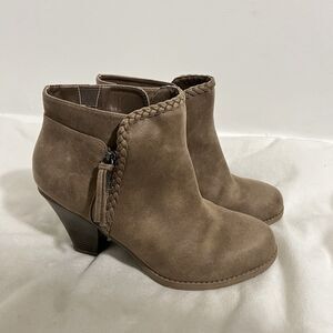 Torrid Faux Suede Bootie Women 10.5 Wide Taupe Ankle Boots Zip Braided Cone Heel